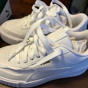 NEW IN BOX-Puma Cali Sport Jr sneakers size 6 (ladies 8)